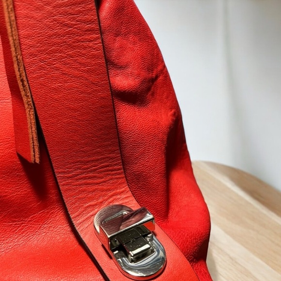 Vince Camuto Davia Red Leather Satchel Rare! - Picture 4 of 13